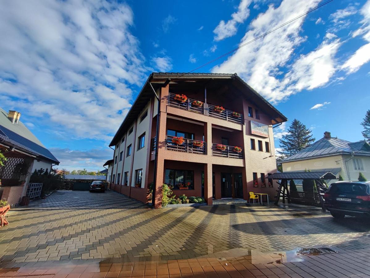 Enigma Bucovinei Hotel Vicovu de Jos Luaran gambar