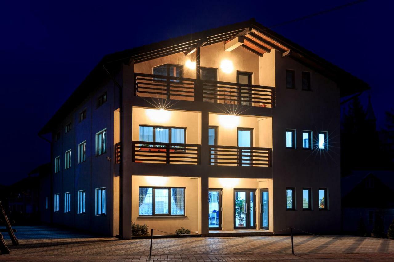 Enigma Bucovinei Hotel Vicovu de Jos Luaran gambar