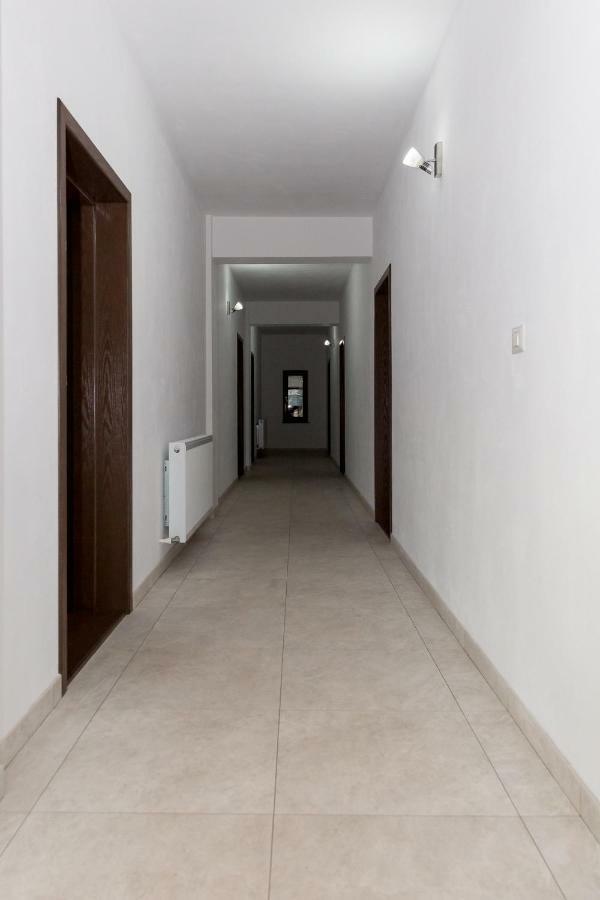 Enigma Bucovinei Hotel Vicovu de Jos Luaran gambar