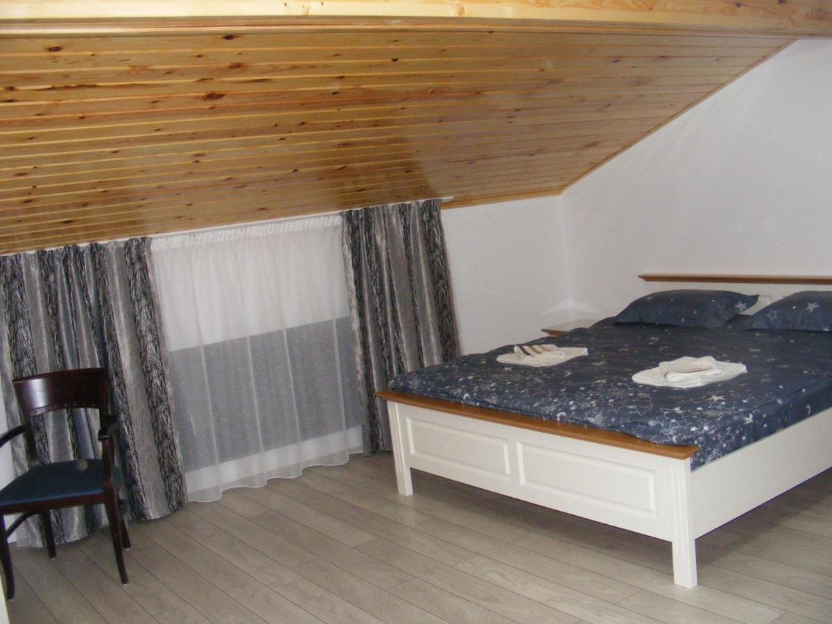 Enigma Bucovinei Hotel Vicovu de Jos Luaran gambar